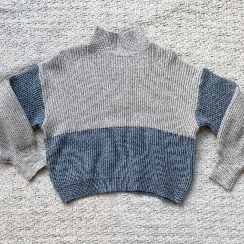 Grey Bandit Cozy Gray and Blue Women's Turtleneck Sweater